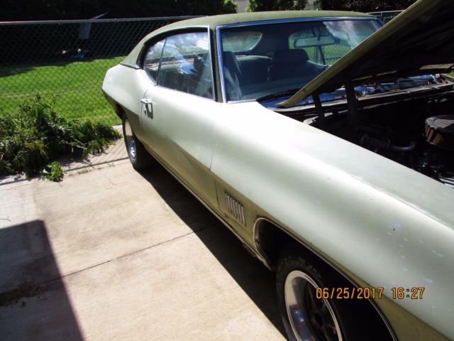 1971 Green Pontiac Le Mans Coupe