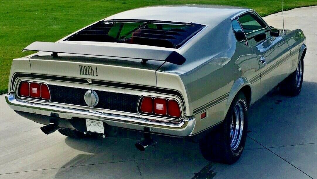 1971 Gold Ford Mustang Fastback