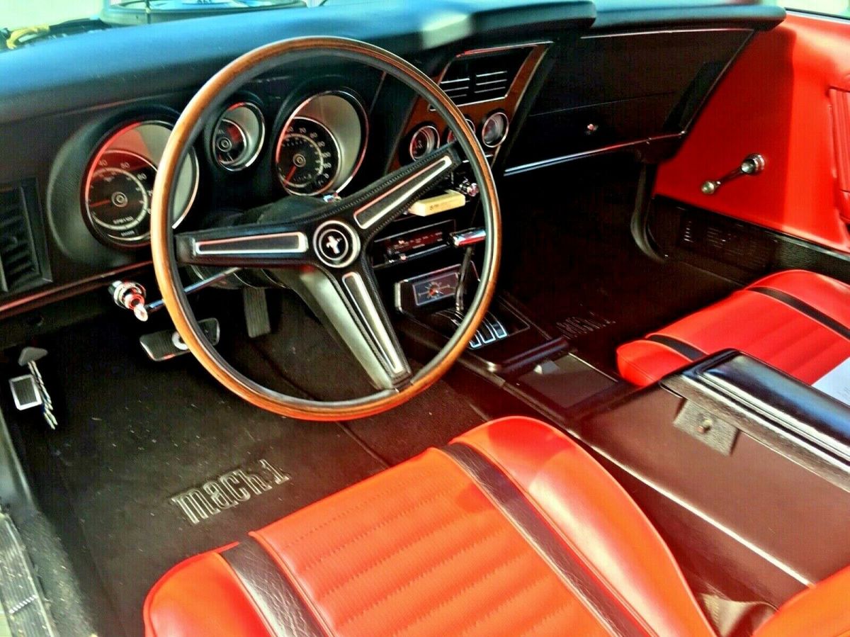 1971 Gold Ford Mustang Fastback