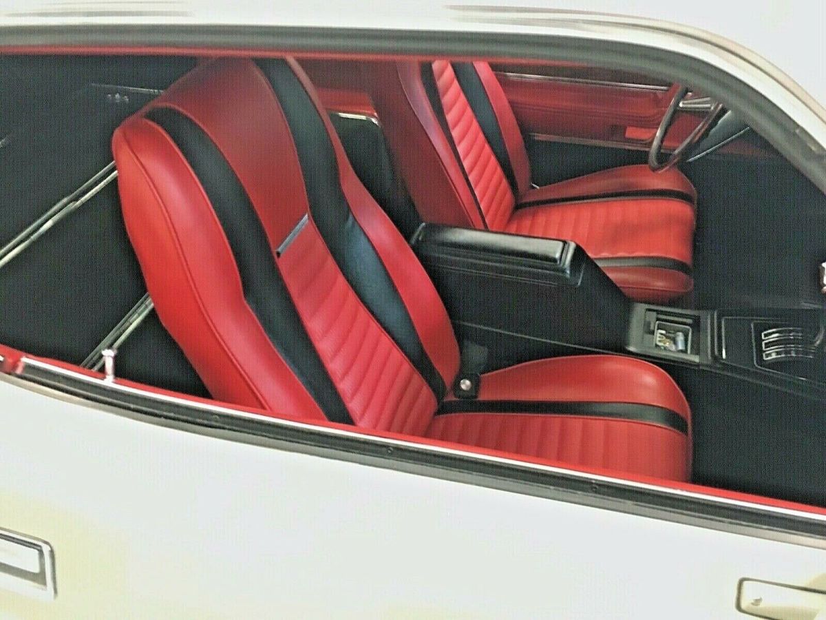 1971 Gold Ford Mustang Fastback