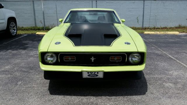 1971 Green Ford Mustang Fastback