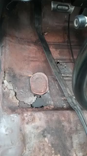 1971 White Oldsmobile Cutlass Fastback