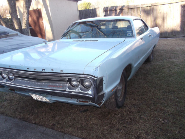 1971 Blue Plymouth Fury Coupe