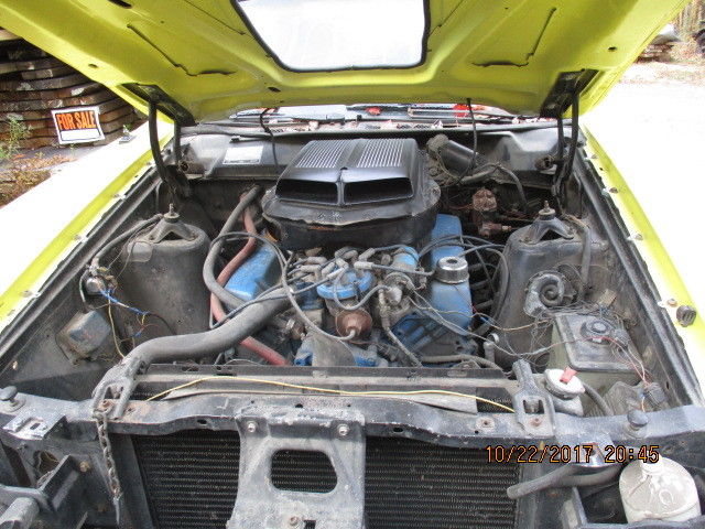 1971 Yellow Ford Torino 500