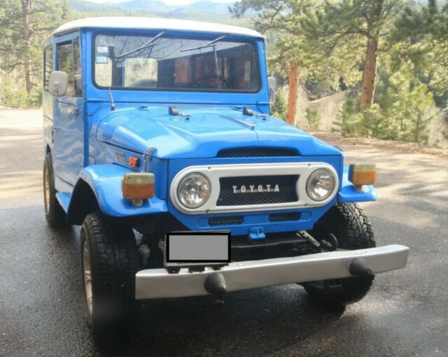 1971 Blue Toyota Land Cruiser 2-door SUV