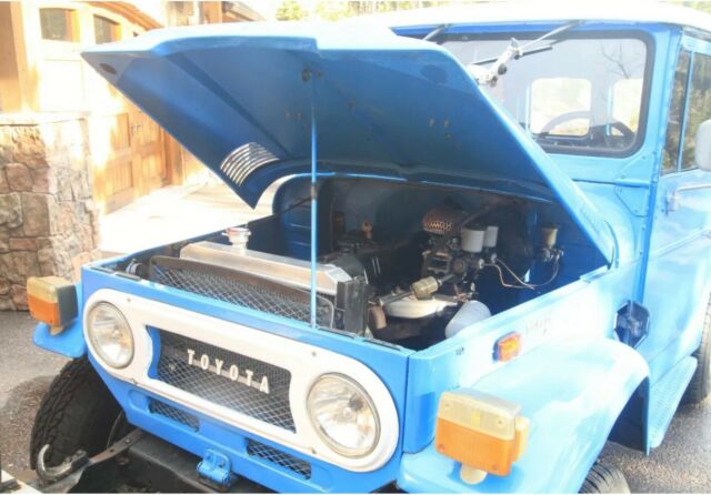 1971 Blue Toyota Land Cruiser 2-door SUV