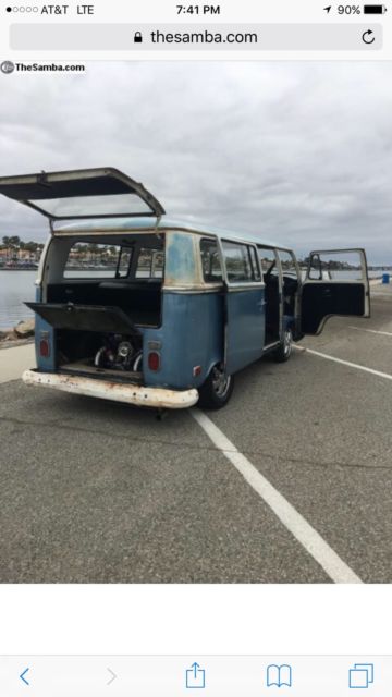 1971 Blue Volkswagen Bus/Vanagon Van