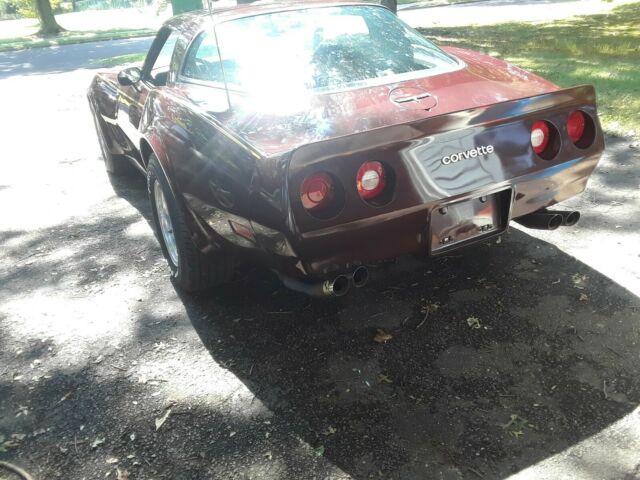 1980 Claret Chevrolet Corvette Coupe