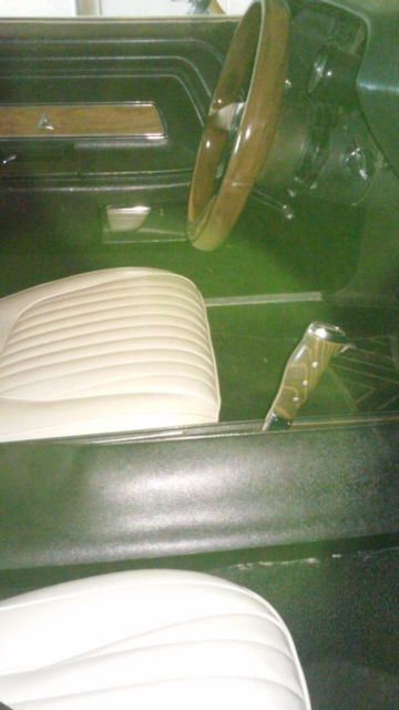 1971 Gorgeous green Dodge Challenger Coupe