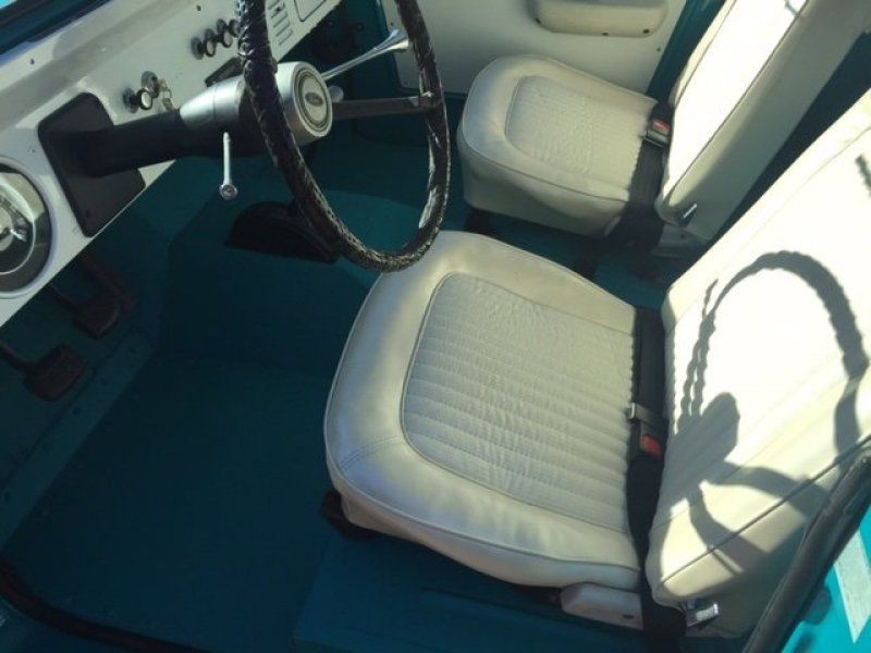 1972 Blue Ford Bronco SUV