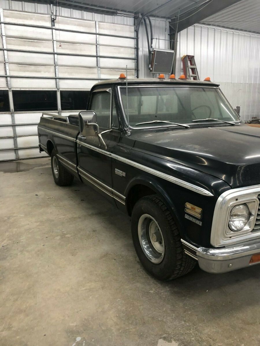 1972 Black Chevrolet C-10