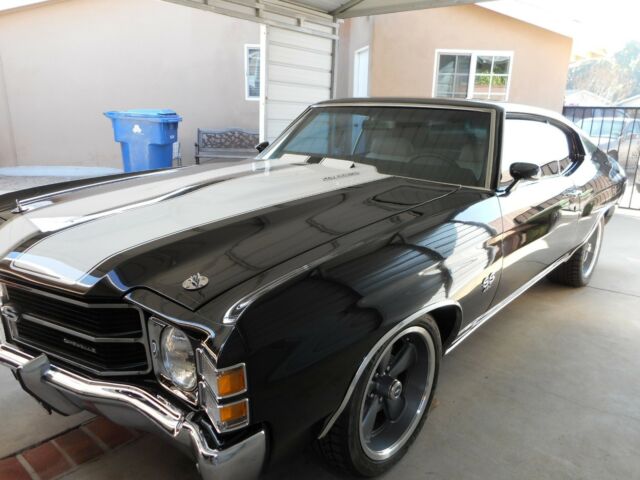 1972 Black Chevrolet Chevelle 2 Door