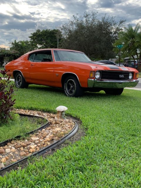 1972 Orange Chevrolet Chevelle Coupe