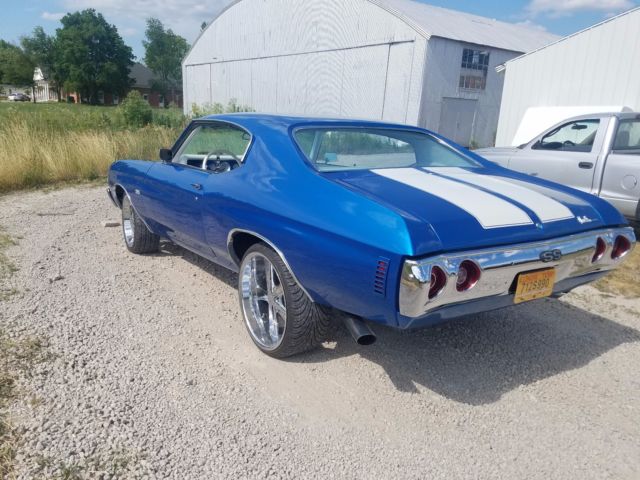 1972 Blue Chevrolet Chevelle Coupe