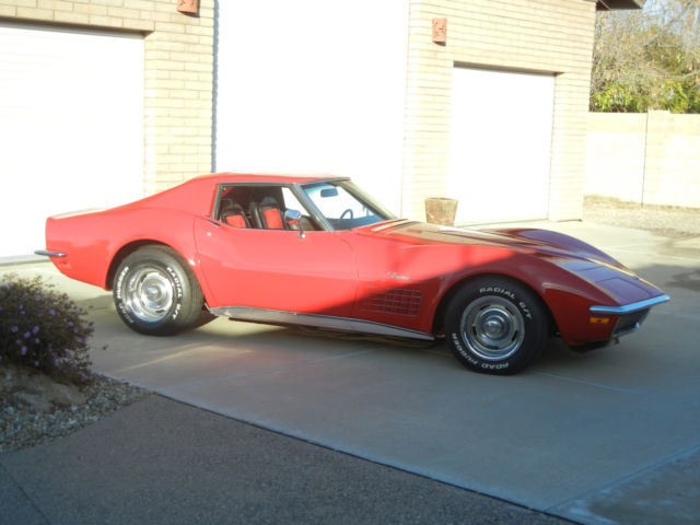 1972 Red Chevrolet Corvette Coupe