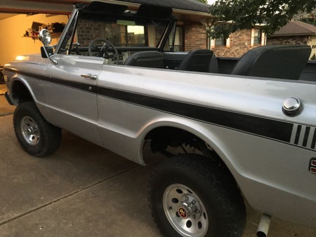 1972 Blue Chevrolet Blazer