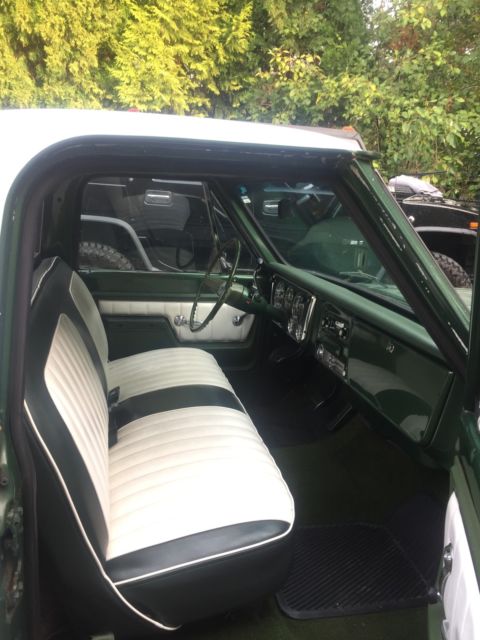 1972 White Chevrolet C-10