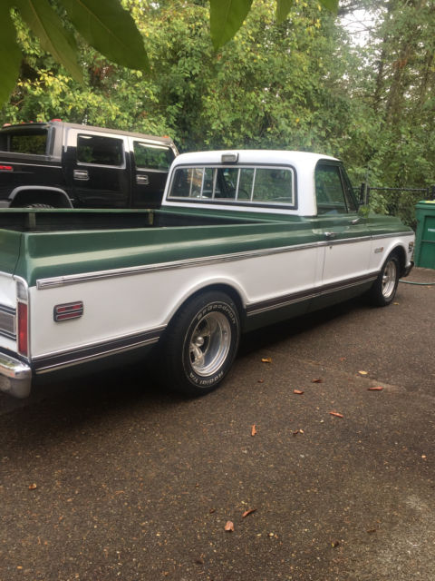 1972 White Chevrolet C-10