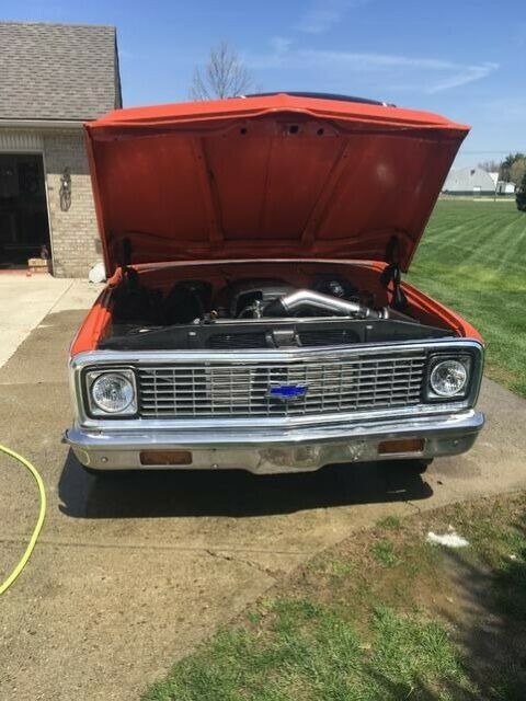 1972 Orange Chevrolet C-10 Cab & Chassis