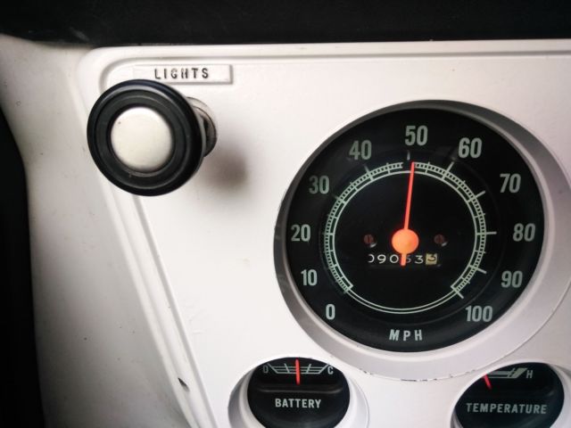 1972 WHITE Chevrolet Suburban Wagon