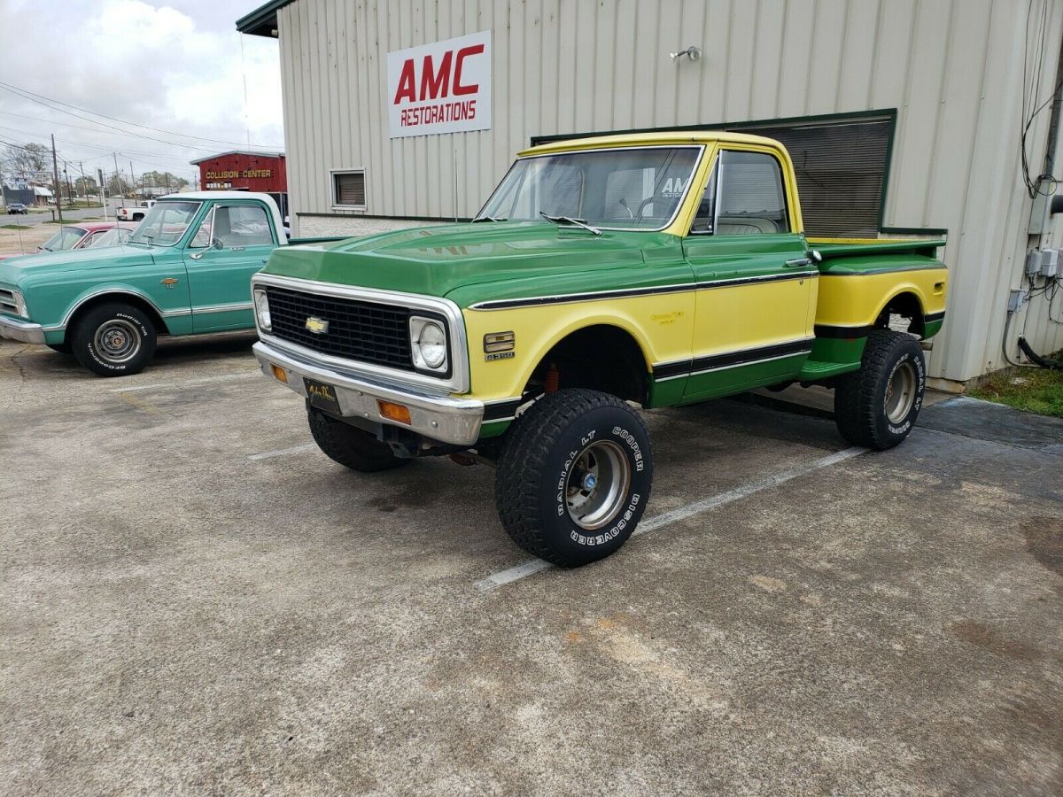 1972 green/yellow Chevrolet C-10 swb stepside