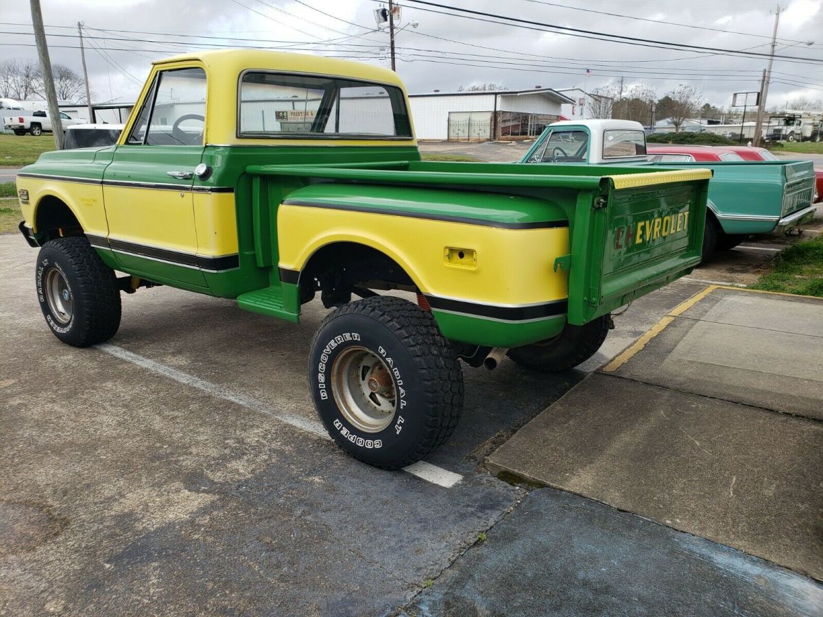 1972 green/yellow Chevrolet C-10 swb stepside