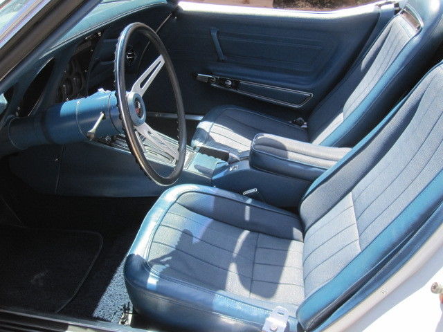 1972 White Chevrolet Corvette Convertible
