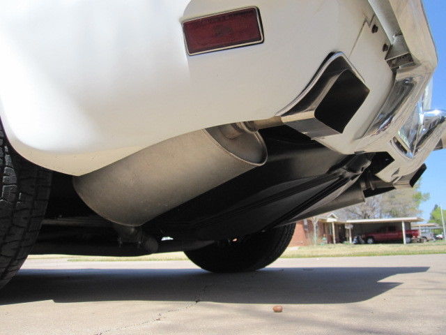 1972 White Chevrolet Corvette Convertible
