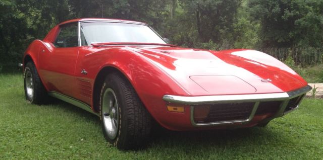 1972 Red Chevrolet Corvette