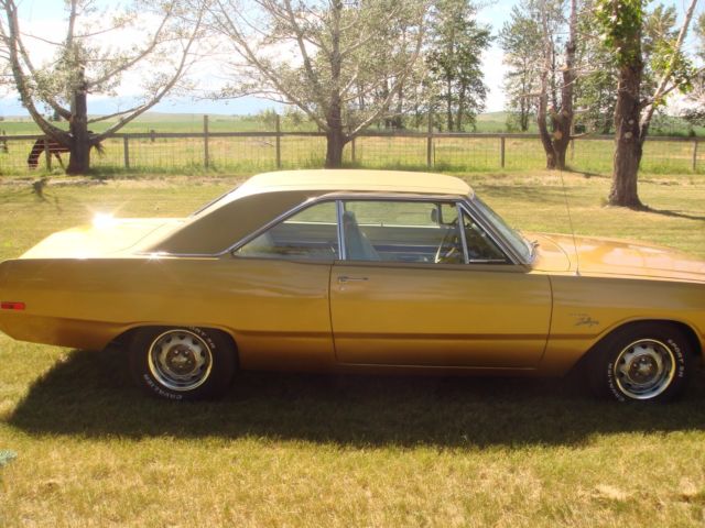 1972 Red Dodge Dart