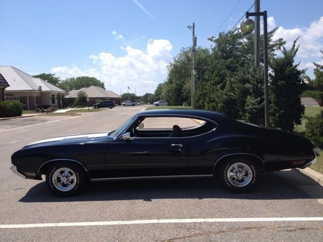 1972 Gray Oldsmobile Cutlass Coupe