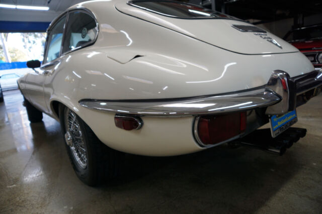 1972 White Jaguar V12 E-Type Series III 2+2 Coupe Coupe