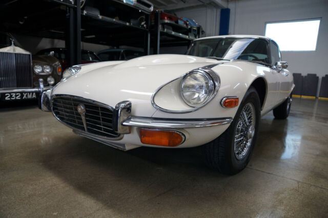 1972 White Jaguar V12 E-Type Series III 2+2 Coupe Coupe