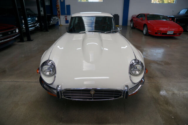 1972 White Jaguar V12 E-Type Series III 2+2 Coupe Coupe