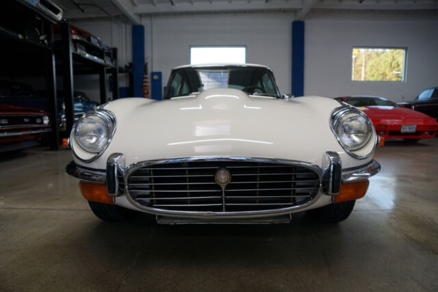 1972 White Jaguar V12 E-Type Series III 2+2 Coupe Coupe
