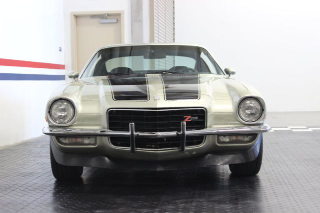 1973 Silver Chevrolet Camaro --