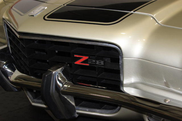 1973 Silver Chevrolet Camaro --