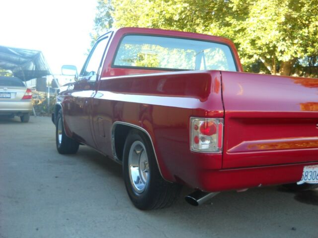 1973 MAROOON Chevrolet C-10 Pickup