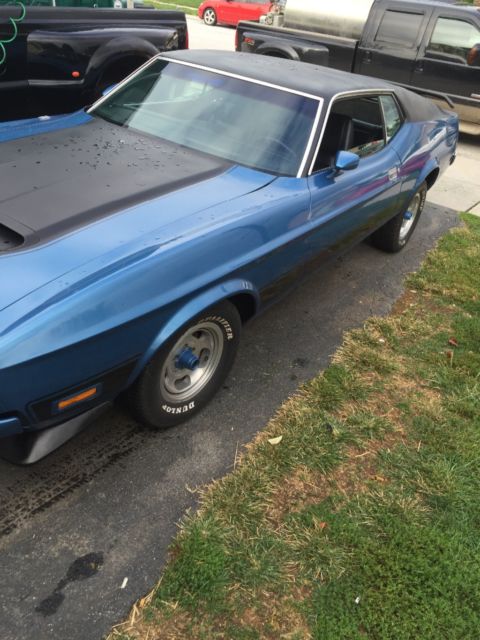 1973 Blue Ford Mustang
