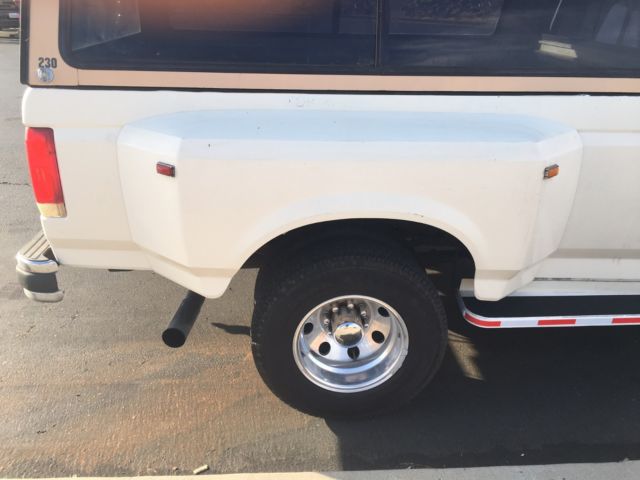 1991 White Ford F-350 Extended Bed Crew Cab Pickup Dually