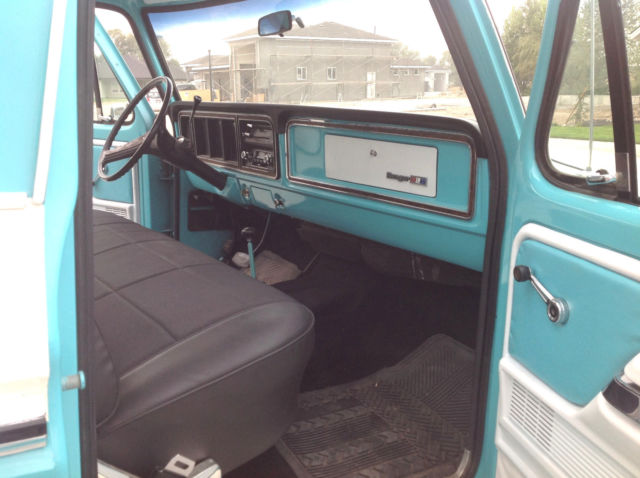 1973 Teal Ford F-250 Cab & Chassis