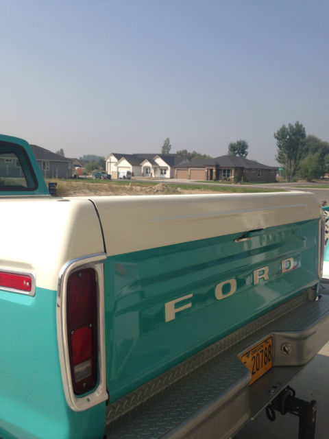 1973 Teal Ford F-250 Cab & Chassis
