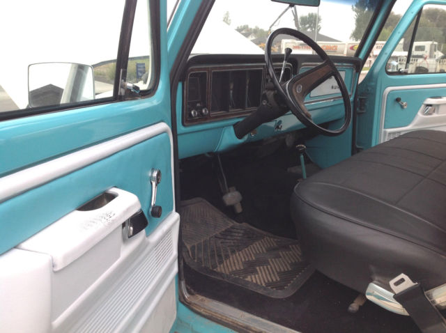 1973 Teal Ford F-250 Cab & Chassis