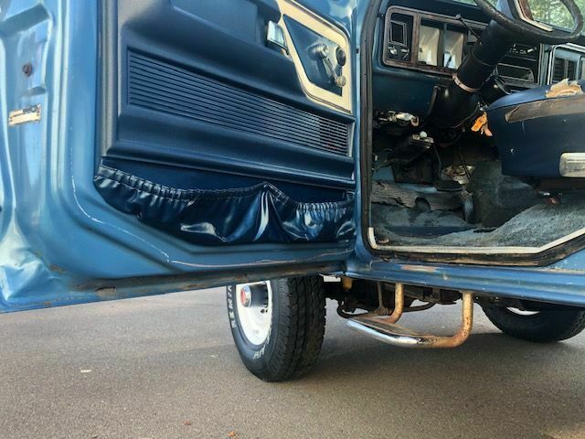 1979 Blue Ford F-350 pickup