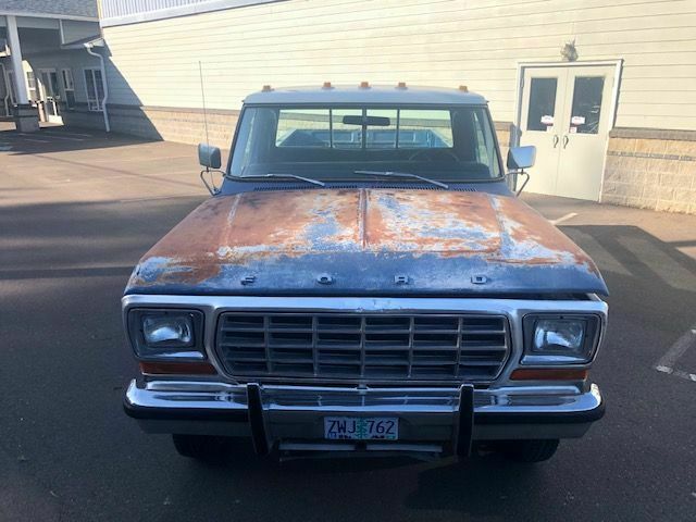 1979 Blue Ford F-350 pickup