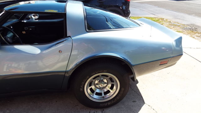 1982 Blue Chevrolet Corvette Coupe