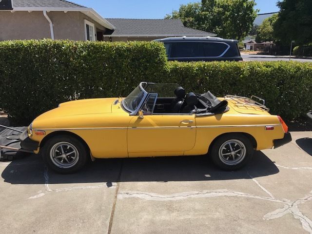 1974 yellow MG MGB Convertible