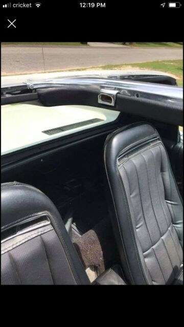 1974 Pearl white Chevrolet Corvette Stingray