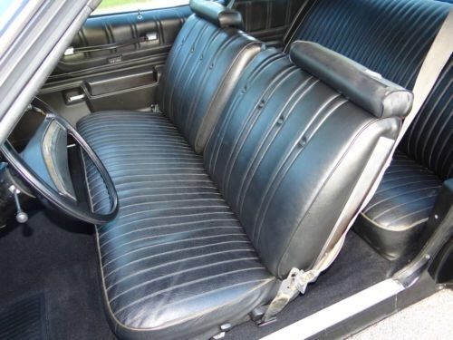 1974 White Chevrolet Monte Carlo Coupe