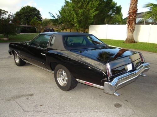 1974 White Chevrolet Monte Carlo Coupe